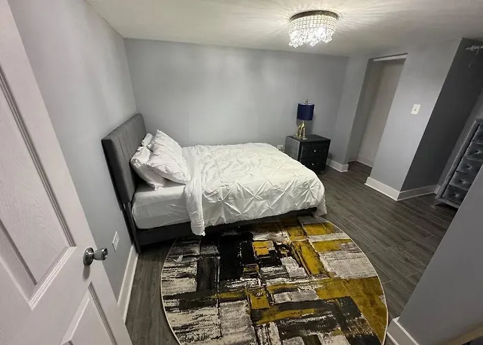 Hamaline Luxury * Chicago