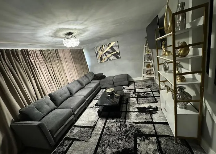Villa Hamaline Luxury Chicago